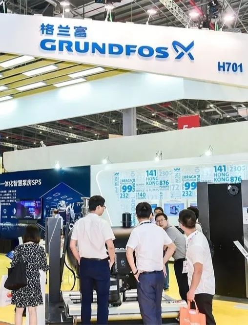 总理带头喝“下水道水”,新加坡为何被逼至如此?- 总理带头喝“下水道水”,新加坡为何被逼至如此?-