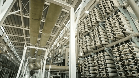 总理带头喝“下水道水”,新加坡为何被逼至如此?- 总理带头喝“下水道水”,新加坡为何被逼至如此?-